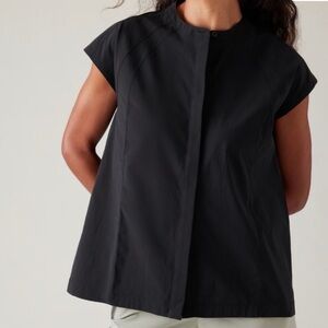 Athleta performance Poplin Popover Short Sleeve women’s blouse Black Sz 10